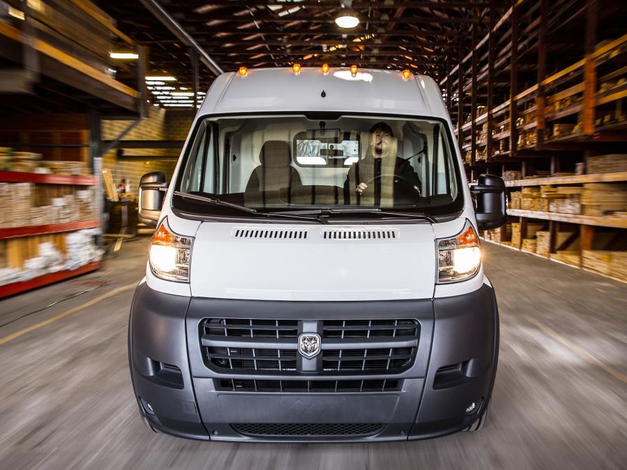  Dodge Ram ProMaster 3500 Cargo Van 2013 года  (фото 10 из 16)